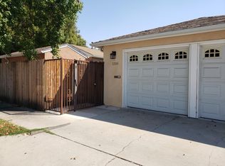 1206 W Chandler Blvd, Burbank, CA 91506