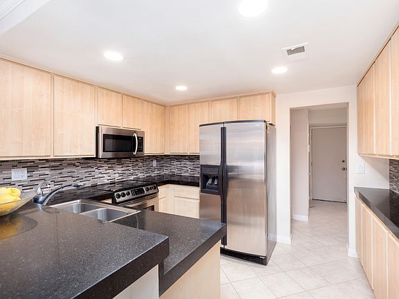 5th image of 11273 Silver Buckle Way