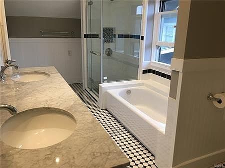 3rd image of 2519 E 2nd St
