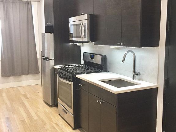 5th image of 306 Macdougal St APT 1A