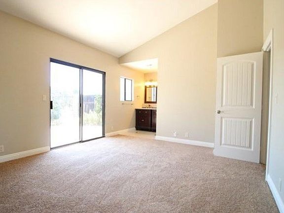 4th image of 42430 Carino Pl