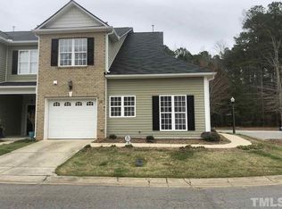16 Hill Shore Ln, Clayton, NC 27527