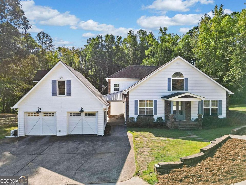 1st image of 302 Whistle Wood Ln
