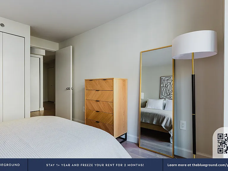 130 W 15th St #6A — Photo 12
