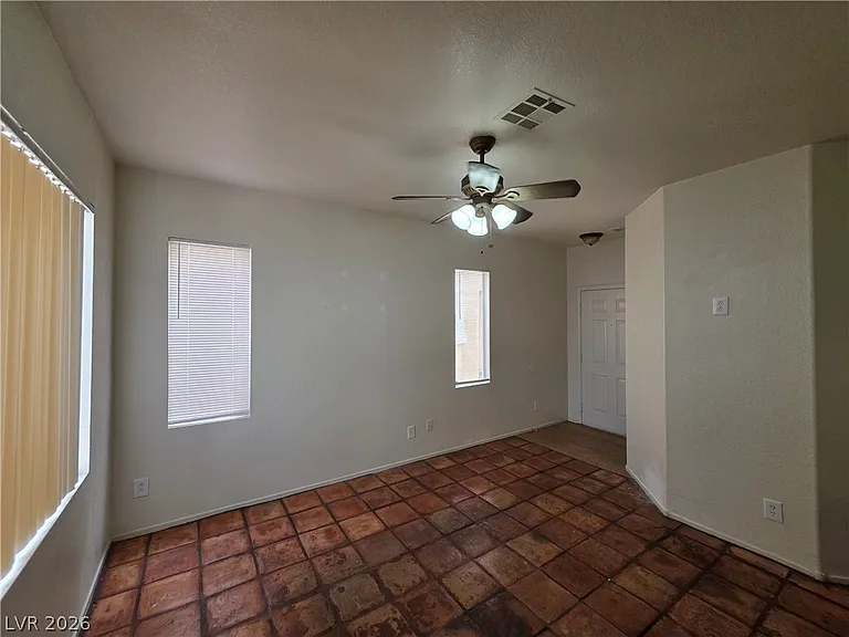 2506 Lady Elizabeth Ct — Photo 36