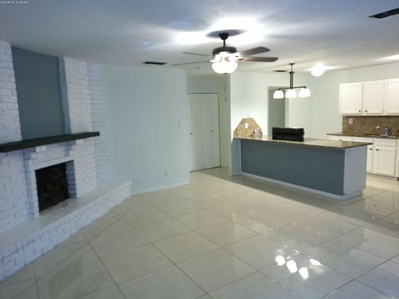 5th image of 5809 Maiden Ln