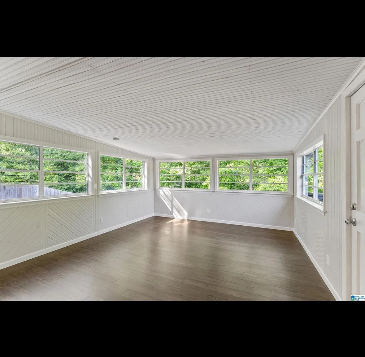 4 bed, 2870 sqft, $3,300 — Photo 4