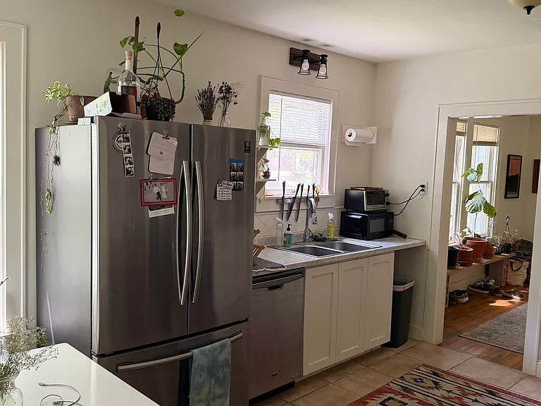 1701 Dywer Ave — Photo 9
