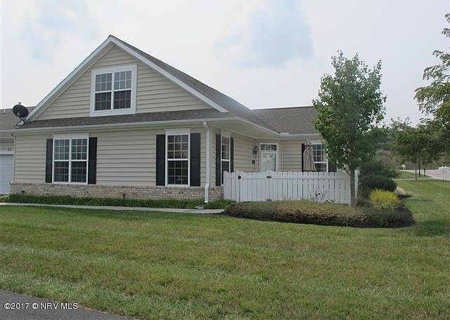 1st image of 10 Revolution Cir