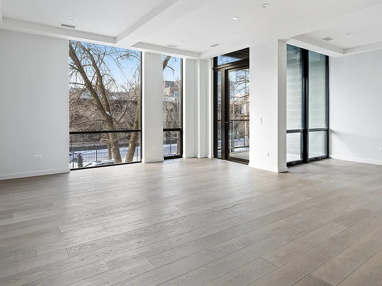 15 N Elizabeth St #201 — Photo 2