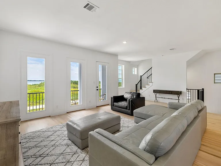 9303 Easy St — Photo 12