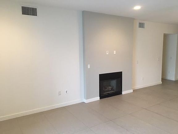 4th image of 12026 Wilshire Blvd Unit 201