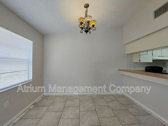 4th image of 1894 Crystal Grove Dr