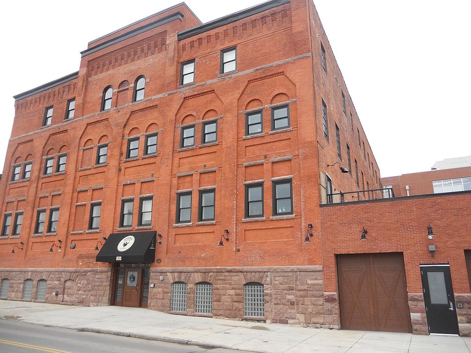 1st image of 835 Washington St APT 208