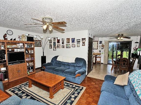 3rd image of 12703 Lincoln St