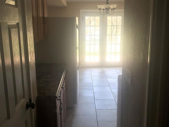 2nd image of 1201 Prairie Heights Ave APT 2