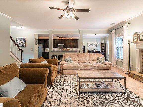 5th image of 31 Copperdale Dr