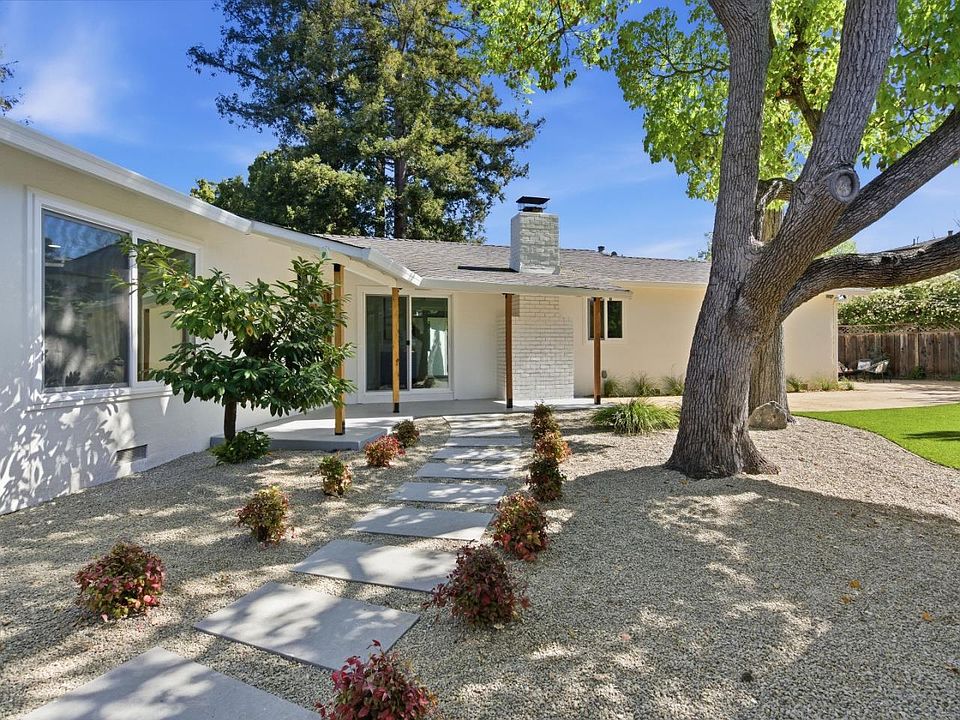 1st image of 580 Green Manor Ct