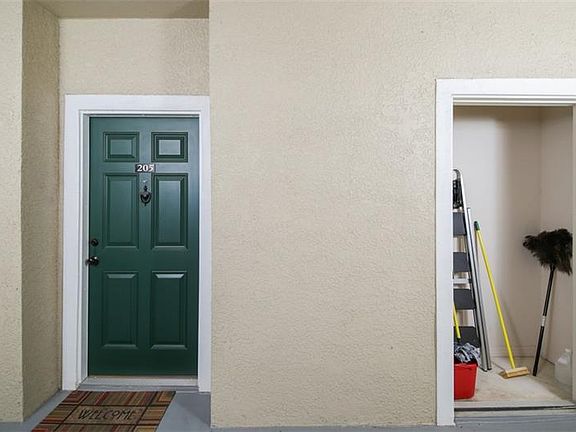 5th image of 5122 Northridge Rd Unit 205