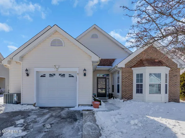 37 Butler Avenue, Bayville, NJ 08721