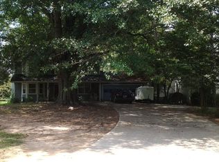 571 Oak Rd, Lawrenceville, GA 30044