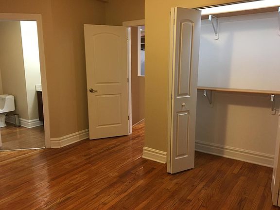 4th image of 6612 S Kenwood Ave APT 114