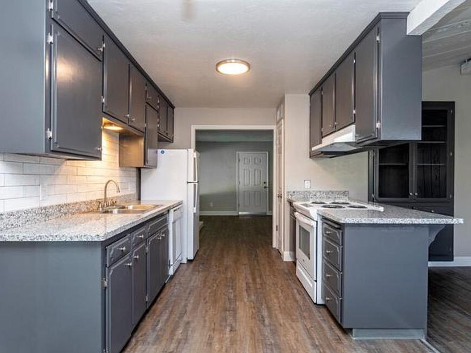 1st image of 3075 Park Ave #0d440eb30