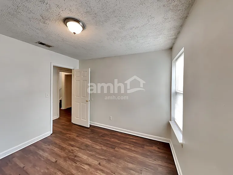 4238 Zephyrhills Dr NW — Photo 13