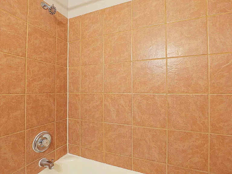 1633 E St NE #3 — Photo 20