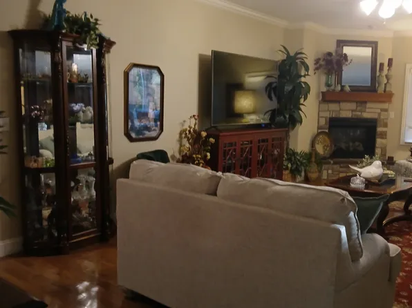 229 Stillwood Dr 6A, Branson, MO 65616