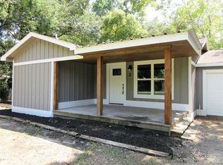 2 Piney Way, Angleton, TX 77515