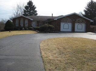 10507 W Hillcrest Dr, Palos Park, IL