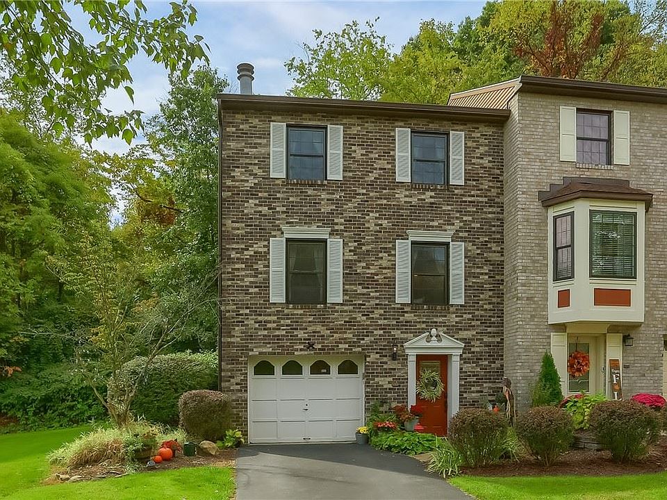 1st image of 680 Woodcrest Dr