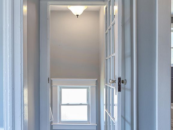 4th image of 65 Atlantic Ave #2