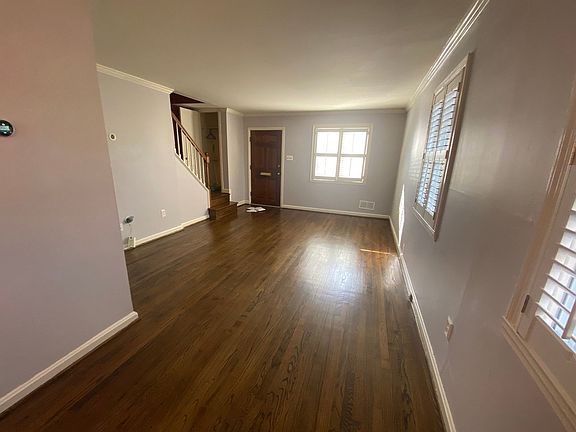 2nd image of 22 Mount Vernon Ave