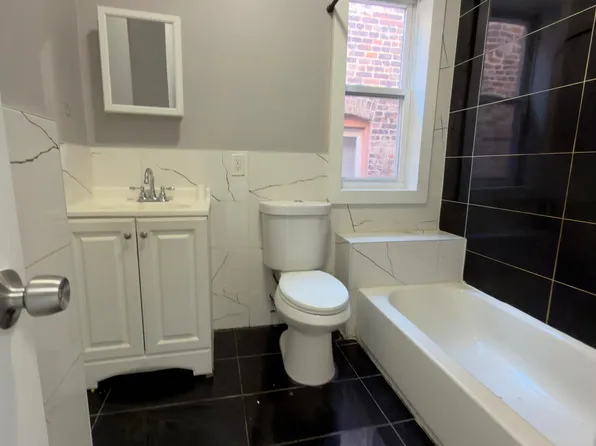 268 Dwight Street image 7 of 8