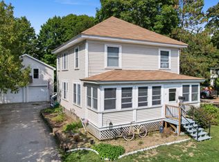 12 Sebasticook Ave, Newport, ME 04953