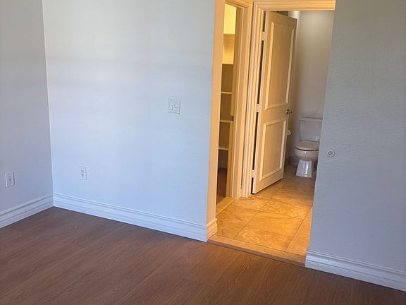 5th image of 210 E Flamingo Rd Unit 123