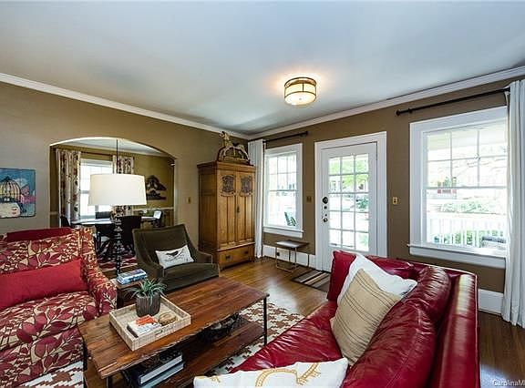 4th image of 2101 Dartmouth Pl