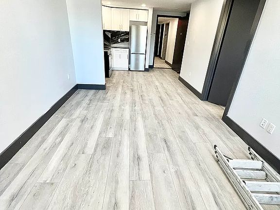 5th image of 868 New York Ave #3