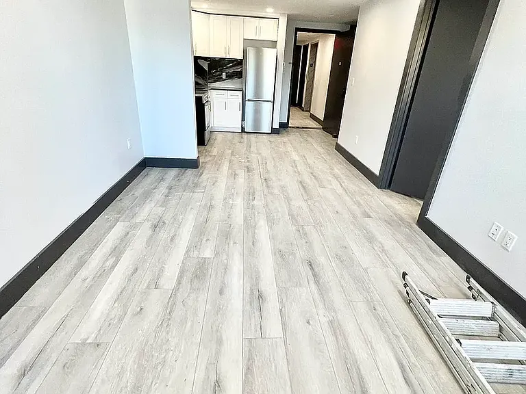 868 New York Ave #3 — Photo 5