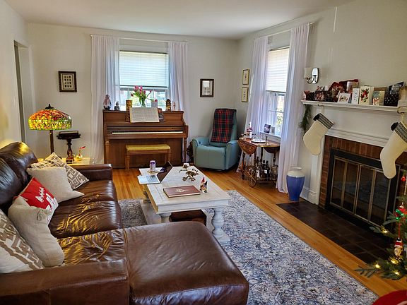 5th image of 6807 Dartmouth Ave