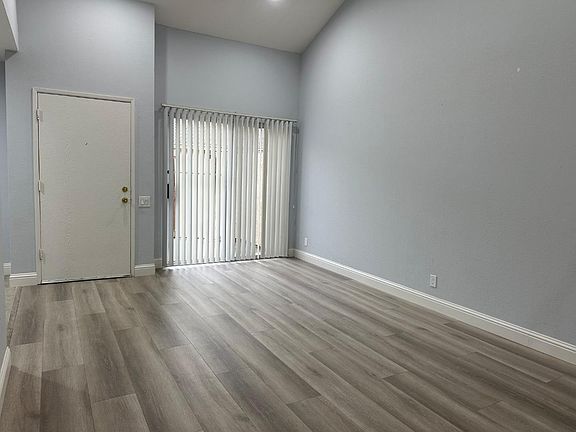 2nd image of 6944 Jarvis Ave