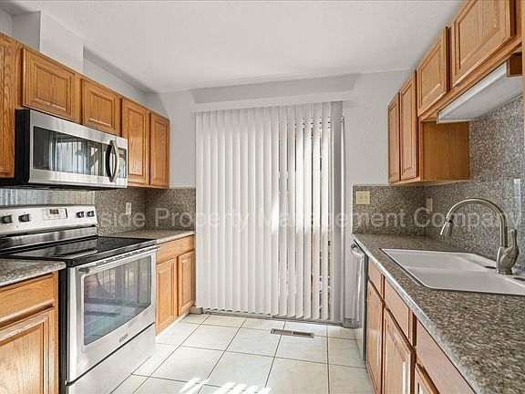 3rd image of 243 Superior Dr APT A