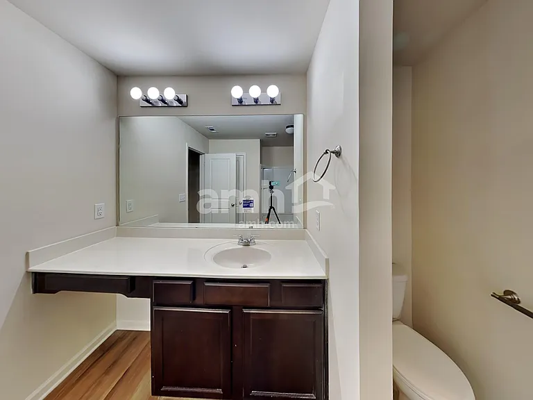 278 Scotland Dr — Photo 9