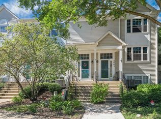 2867 Shelly Ln, Aurora, IL 60504