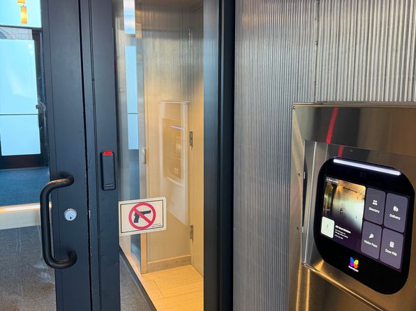 1112 N Marshfield Ave #801