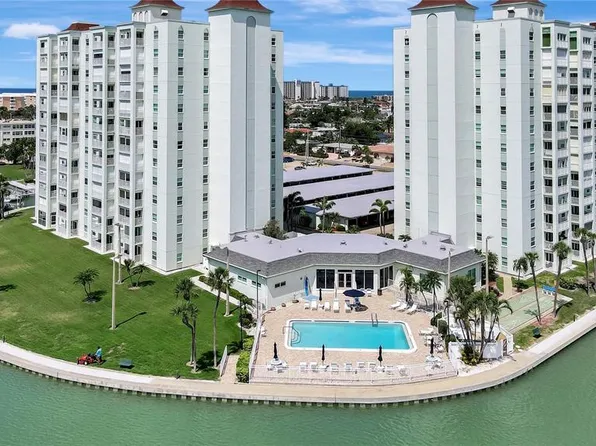 400 64th Ave APT 202, Saint Pete Beach, FL 33706