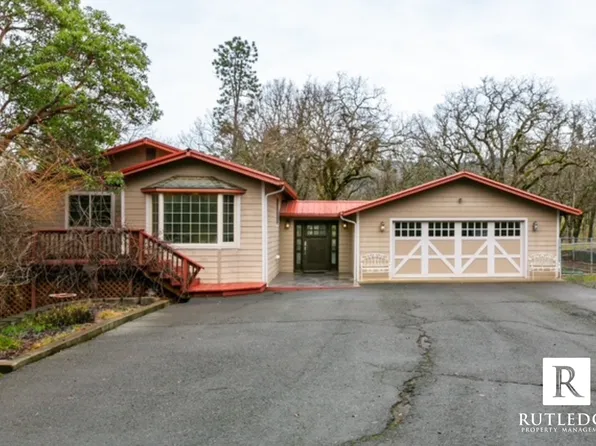6565 Whispering Pines Ln, Jacksonville, OR 97530