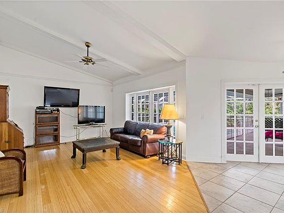 5th image of 16119 Flagg Pond LN